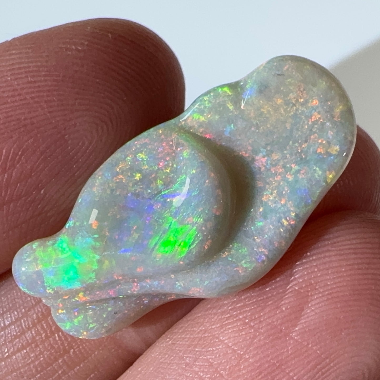 15.6ct Mintabie Double Sided Hand Carved Opal