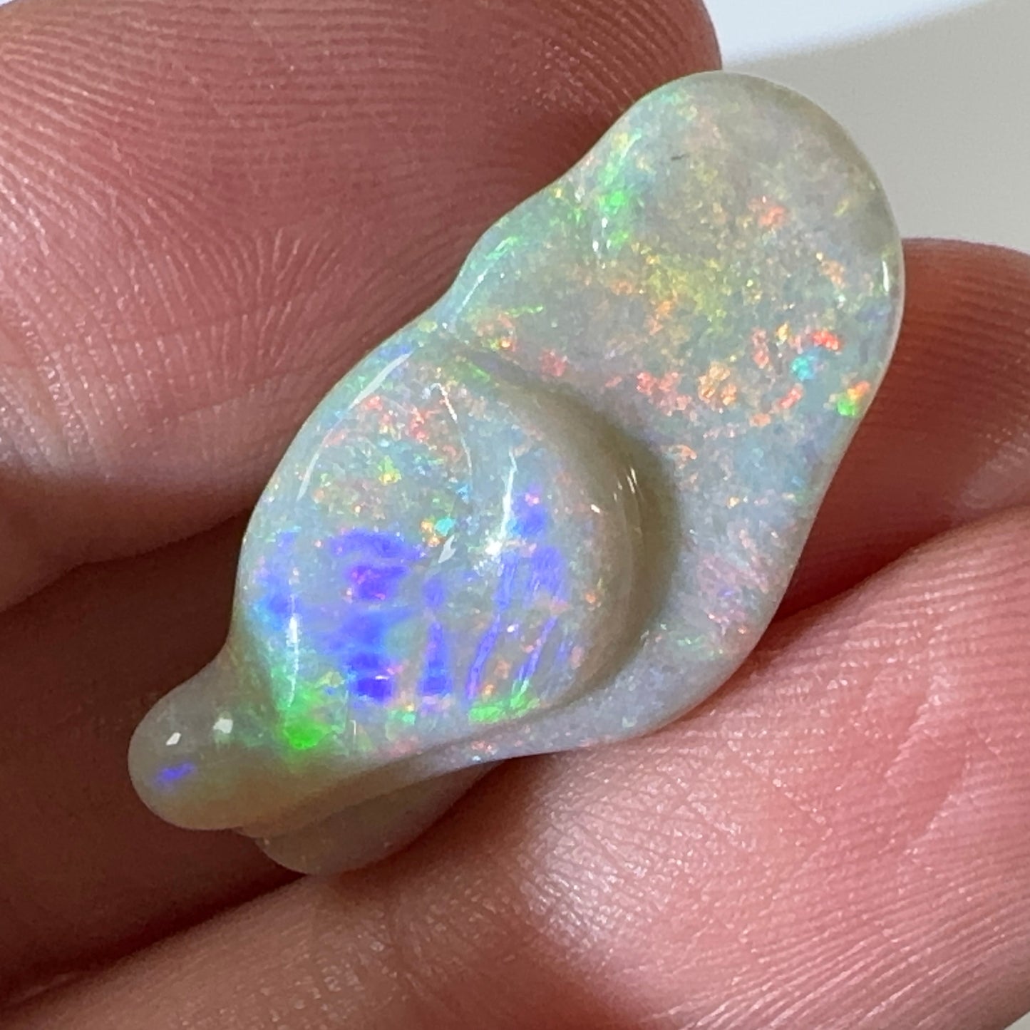 15.6ct Mintabie Double Sided Hand Carved Opal