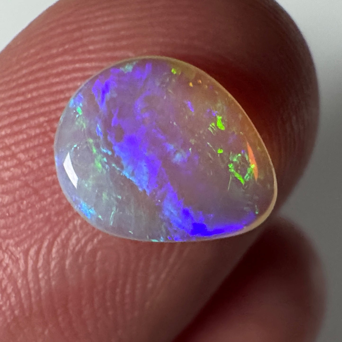 1.0ct Mintabie Blue/Green Crystal Opal