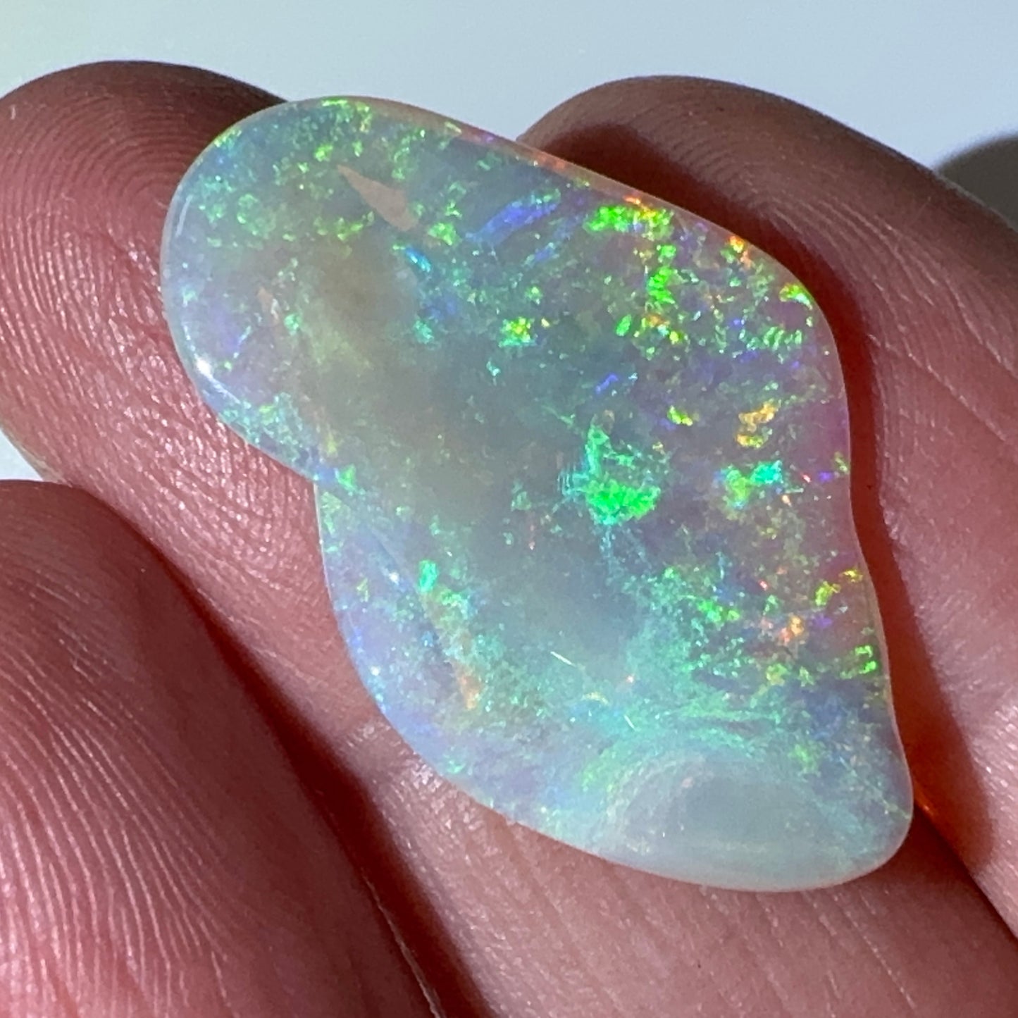 12.9ct Mintabie Hand Carved Crystal Opal