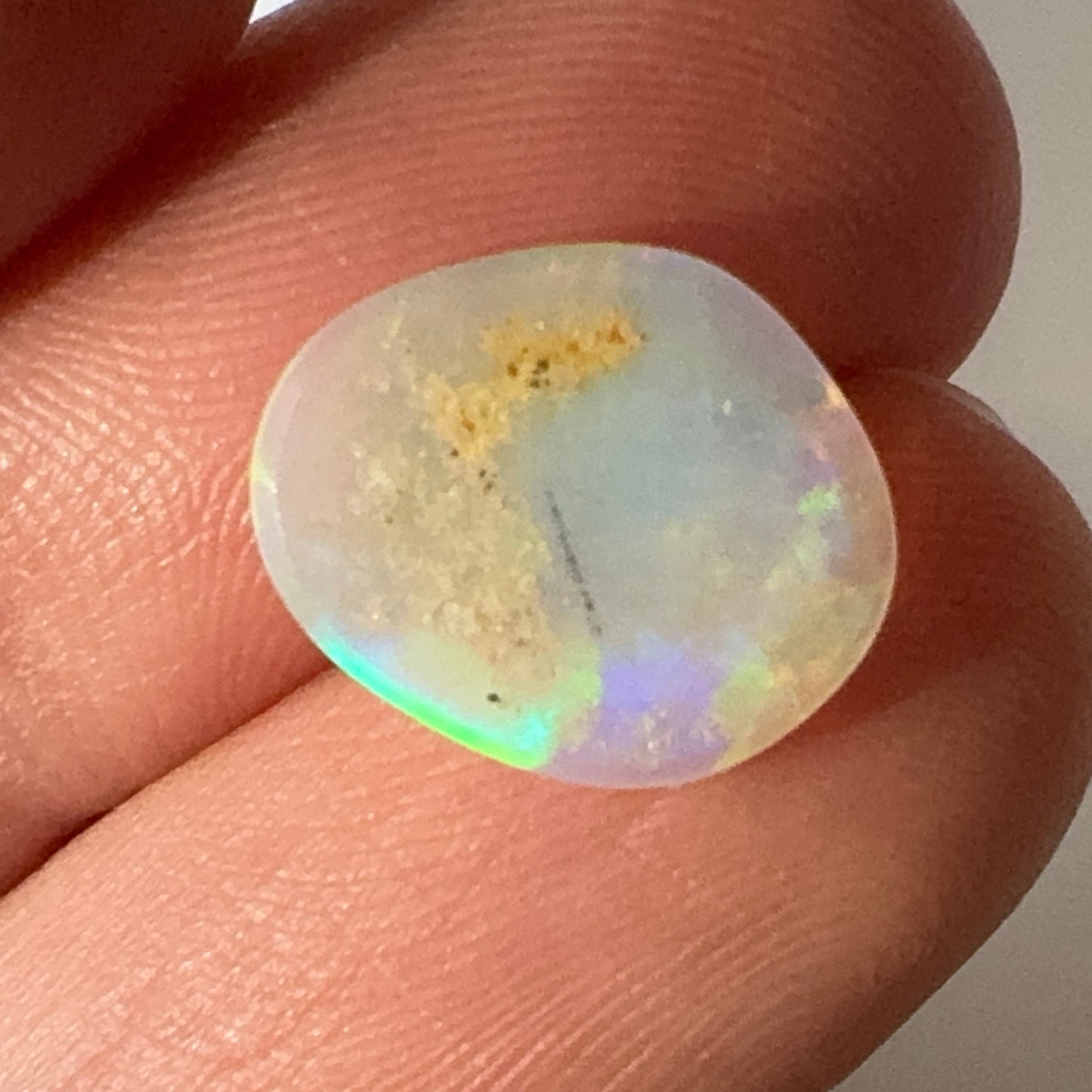 2.3ct Mintabie Crystal Opal