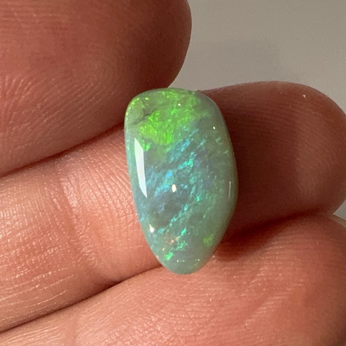 5ct Mintabie Dark Freeform Opal