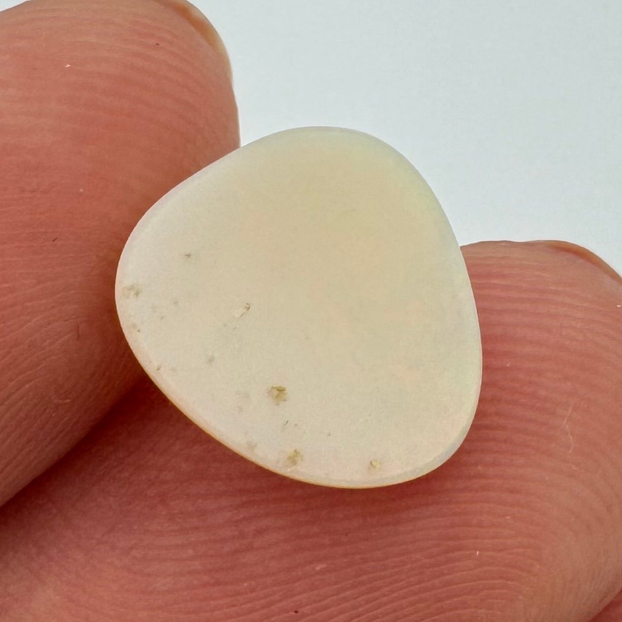 2.6ct Coober Pedy Freeform White/Red Opal