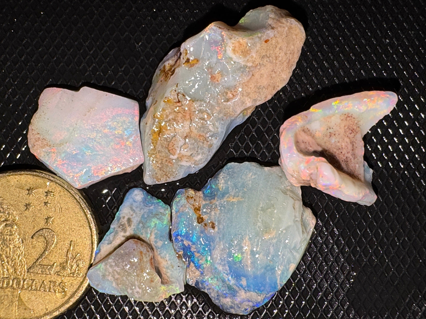 33ctw Coober Pedy Rough Opal