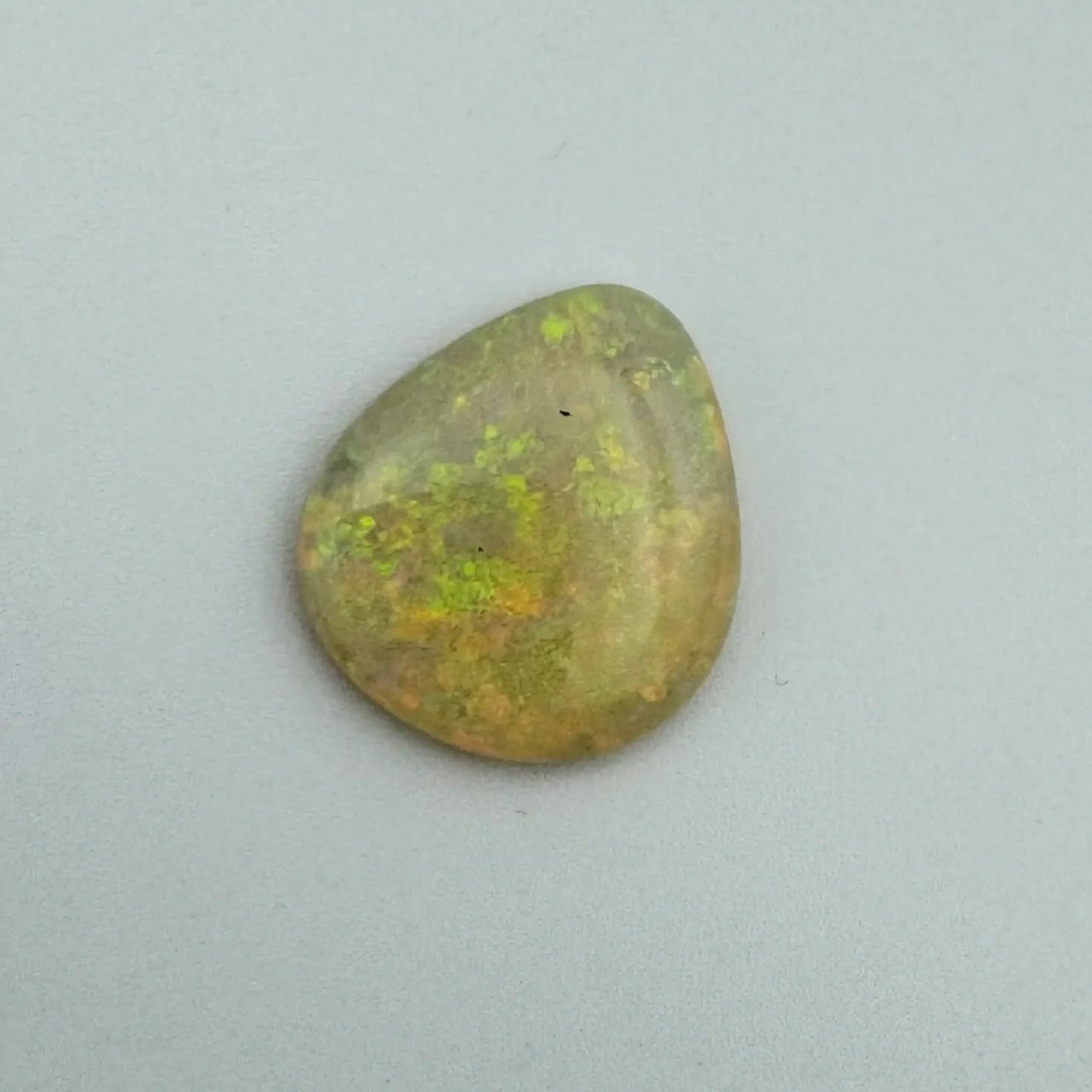 3.9ct Coober Pedy Opal