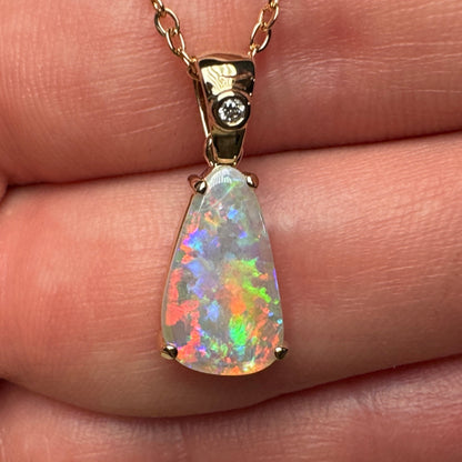 14k Gold Mintabie Gem Crystal Opal Pendant