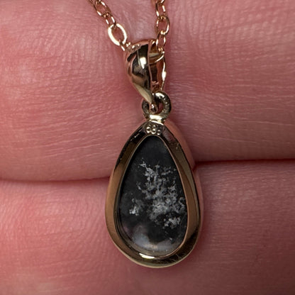 14k Gold Mintabie Teardrop Pendant