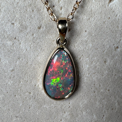 14k Gold Mintabie Teardrop Pendant