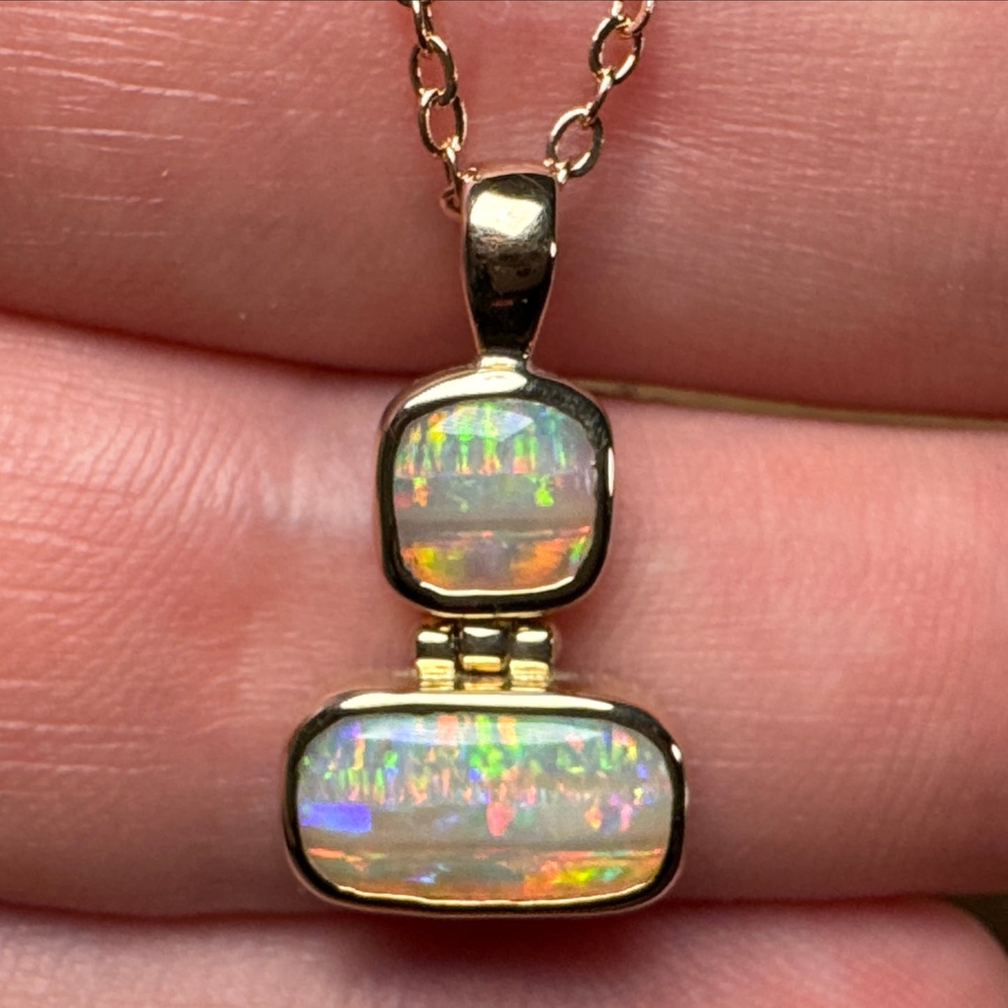 9k Gold Hinged Opal Pendant