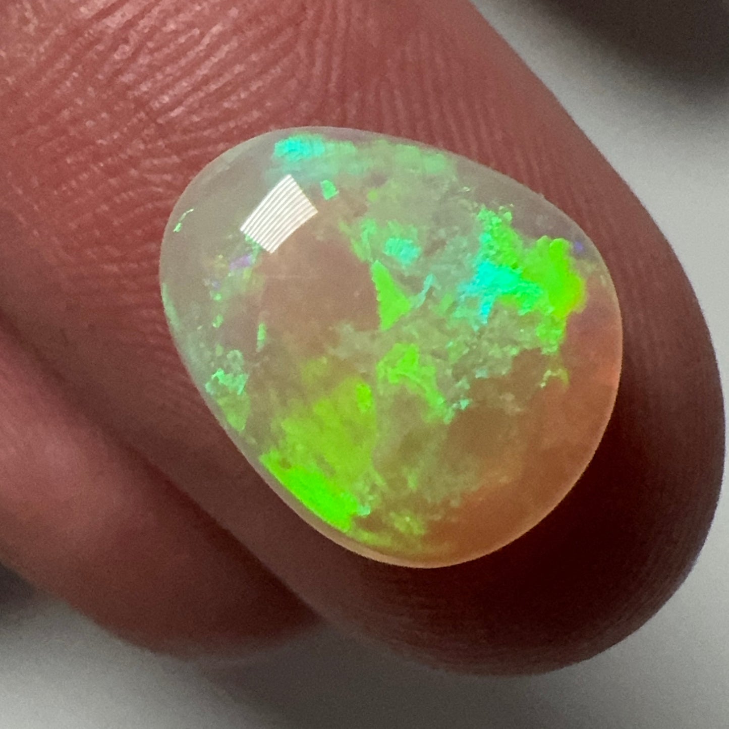 3.3ct Green Flash Mintabie Crystal Opal