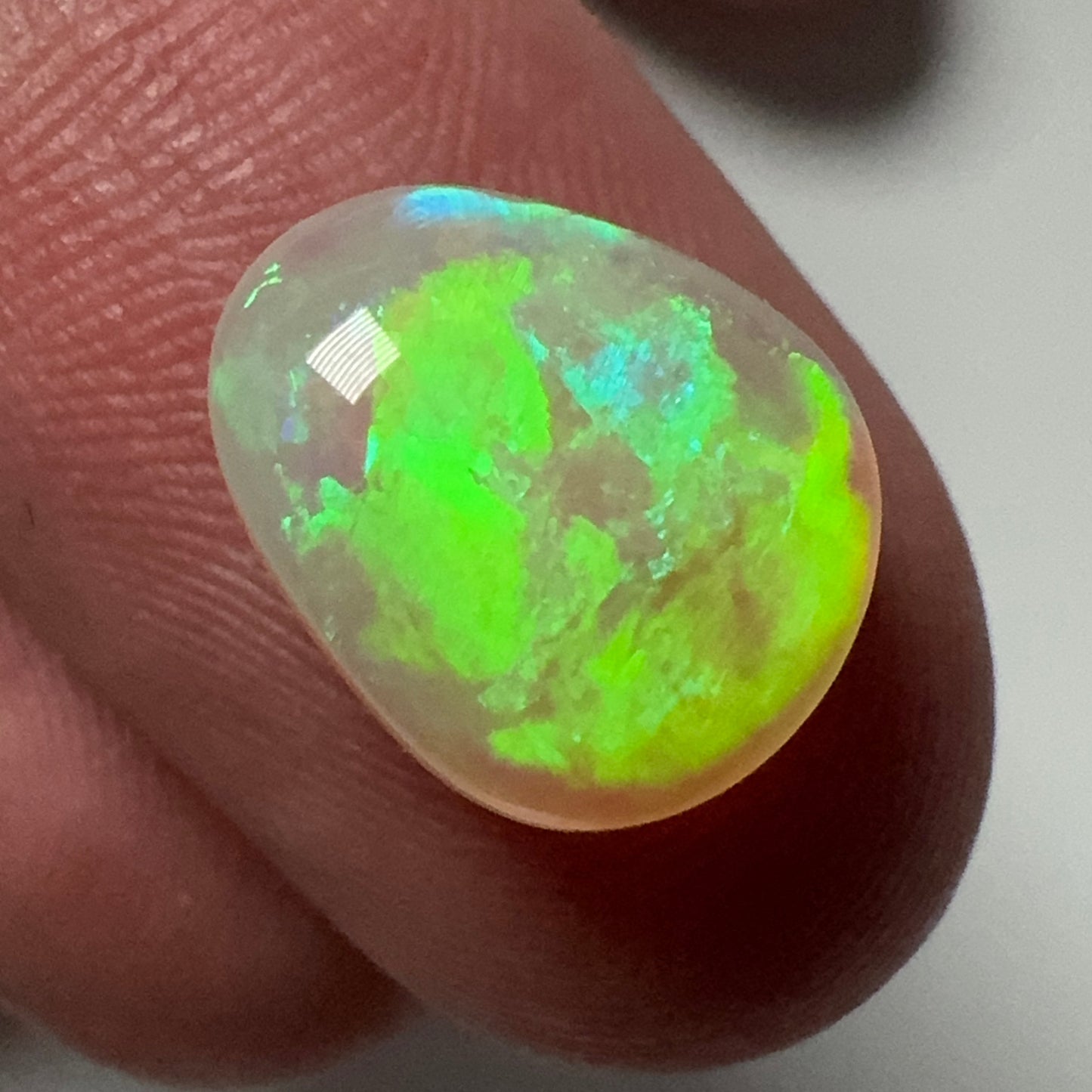 3.3ct Green Flash Mintabie Crystal Opal