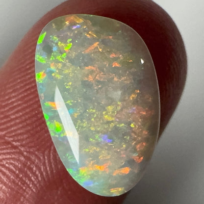 3.7ct Mintabie Crystal Opal for Pendant