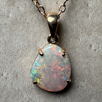 9k Gold Claw Set Opal Pendant