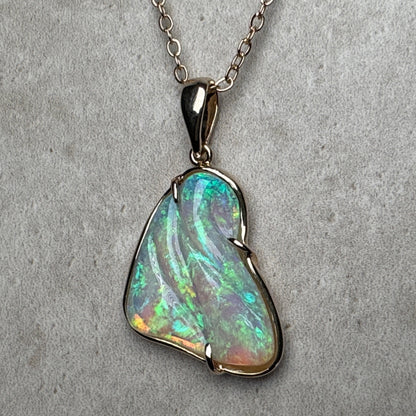 14k Gold Carved Coober Pedy Crystal Opal Pendant