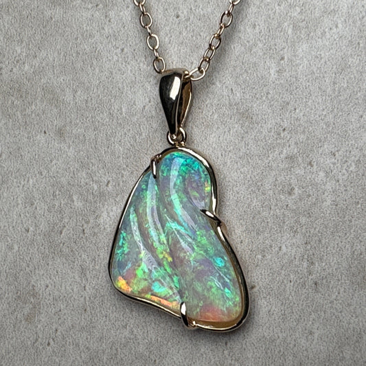 14k Gold Carved Coober Pedy Crystal Opal Pendant