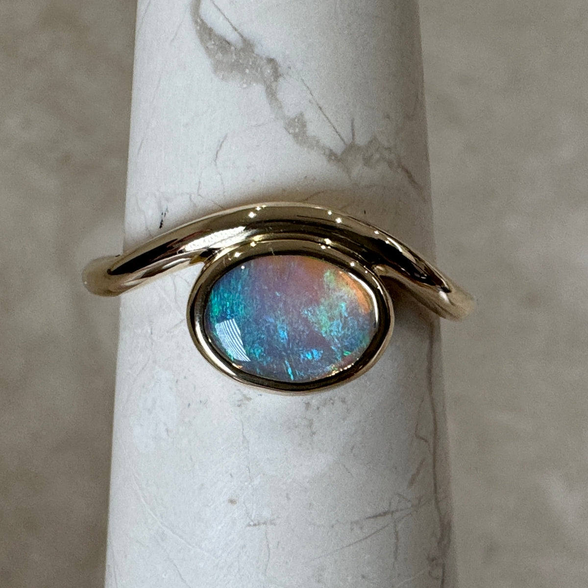 9K Gold Coober Pedy Blue Crystal Opal Ring