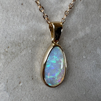 14k Gold Teardrop Coober Pedy Crystal Opal Pendant