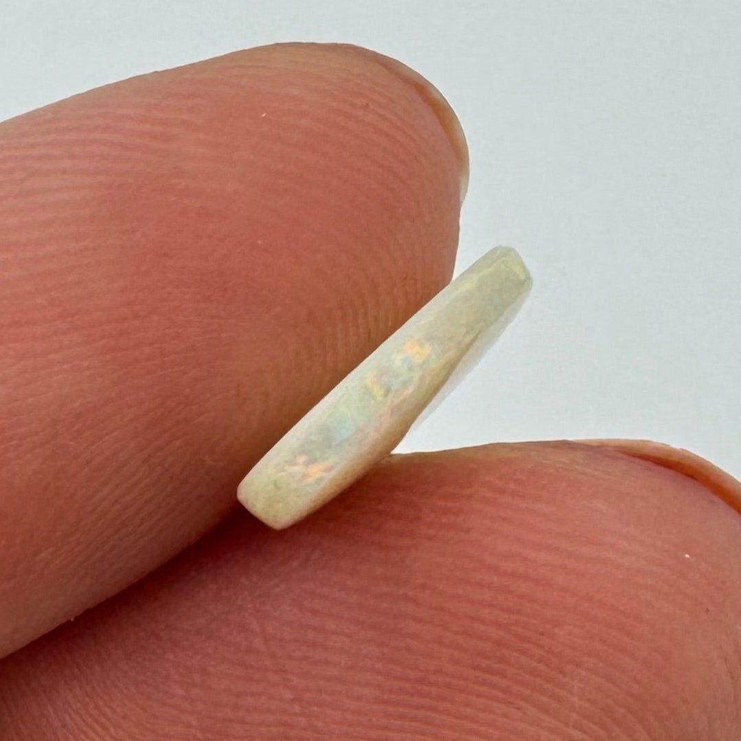 2.6ct Coober Pedy Freeform White/Red Opal