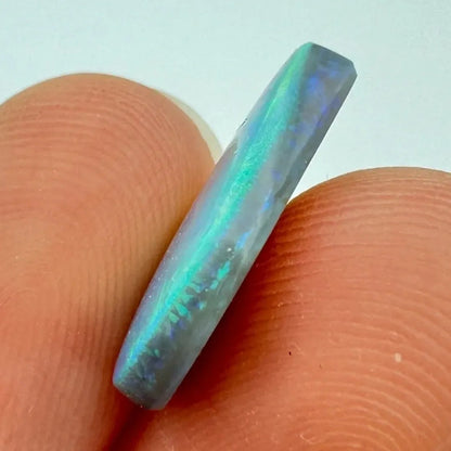 5.7ct Mintabie Semi Black Green Flash Opal