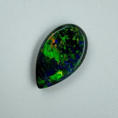 1.8ct Mintabie Black Teardrop Opal