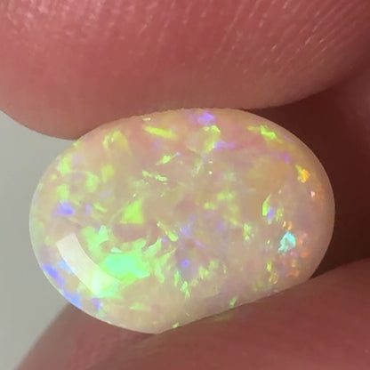 2.5ct Mintabie Oval Green/White Opal