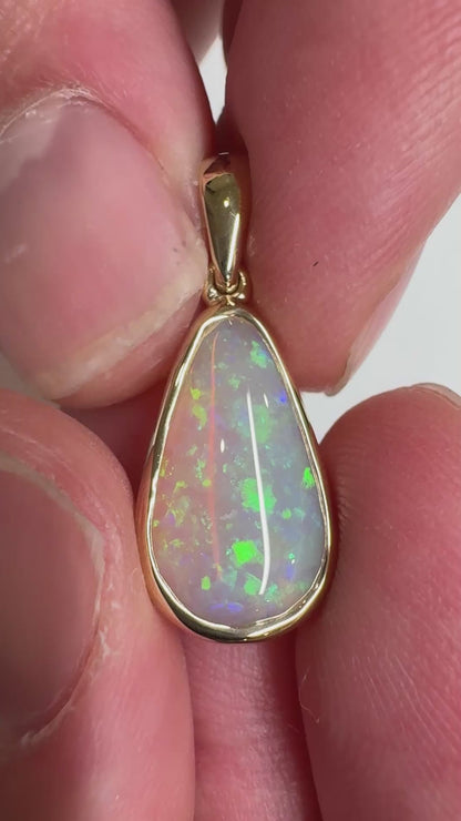14K Gold Mintabie Opal Pendant & Stud Drop Earring Set