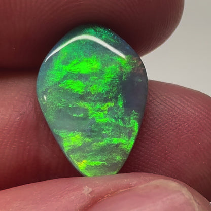 5.7ct Mintabie Semi Black Opal