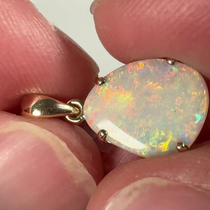 9k Gold Claw Set Opal Pendant
