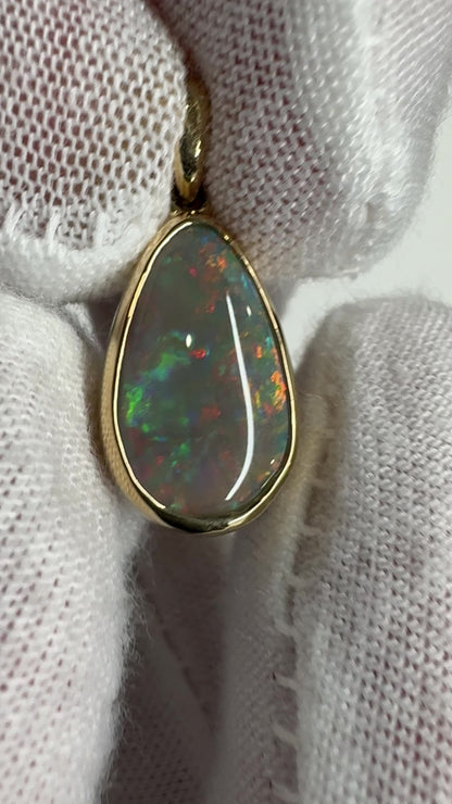 14k Gold Mintabie Teardrop Pendant
